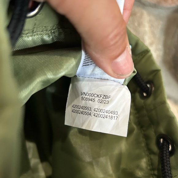 Vans Green and Black Quilted Bag Durable Everyday Use - Picture 5 of 8